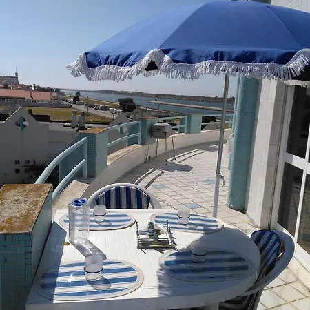 Lighthouse North Apartment Barra